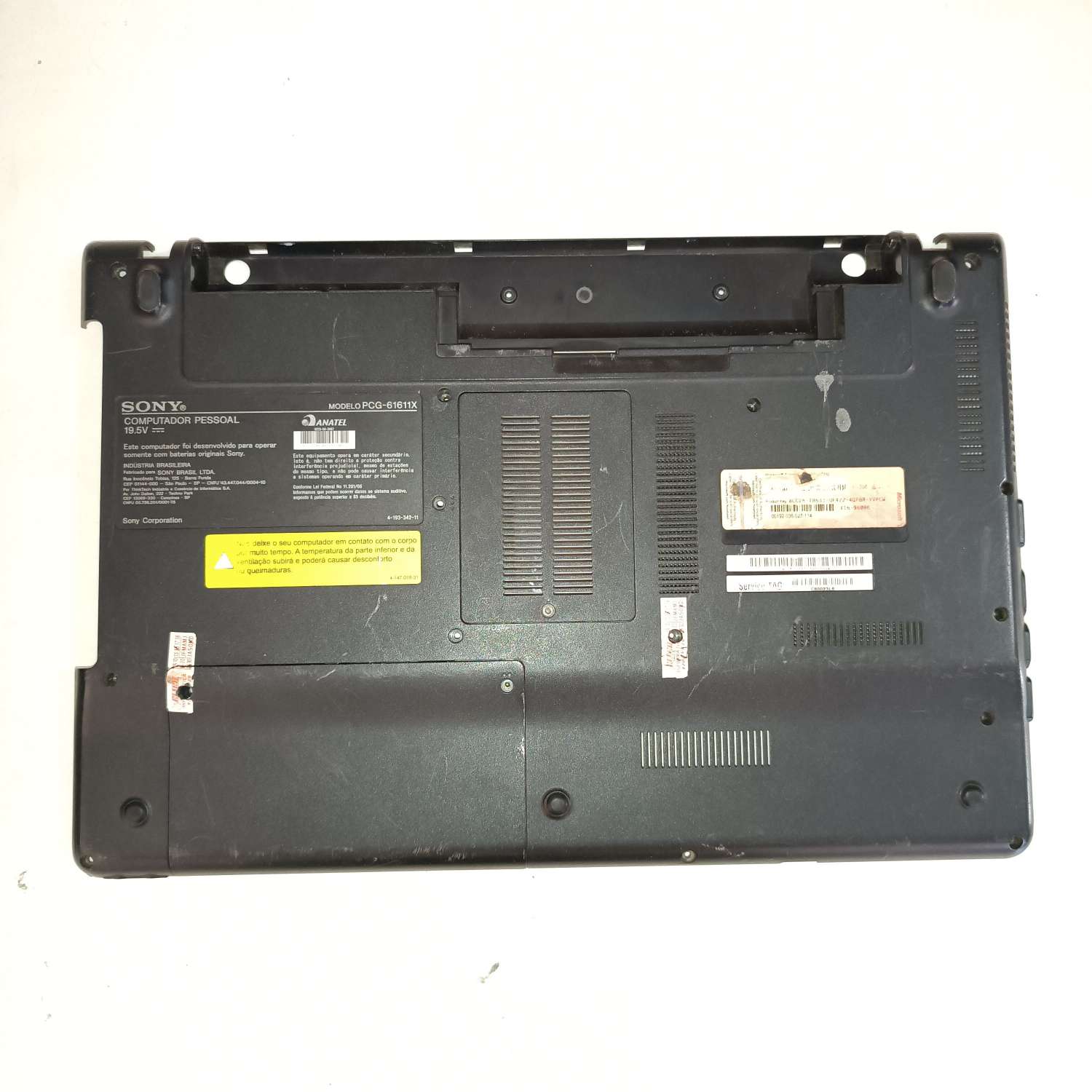 15302995538-compress-20240930-110103-3192.jpg Carcaça Base Chassi inferior para Notebook Sony Vaio PCG-61611X (Seminovo) - Imagem 2